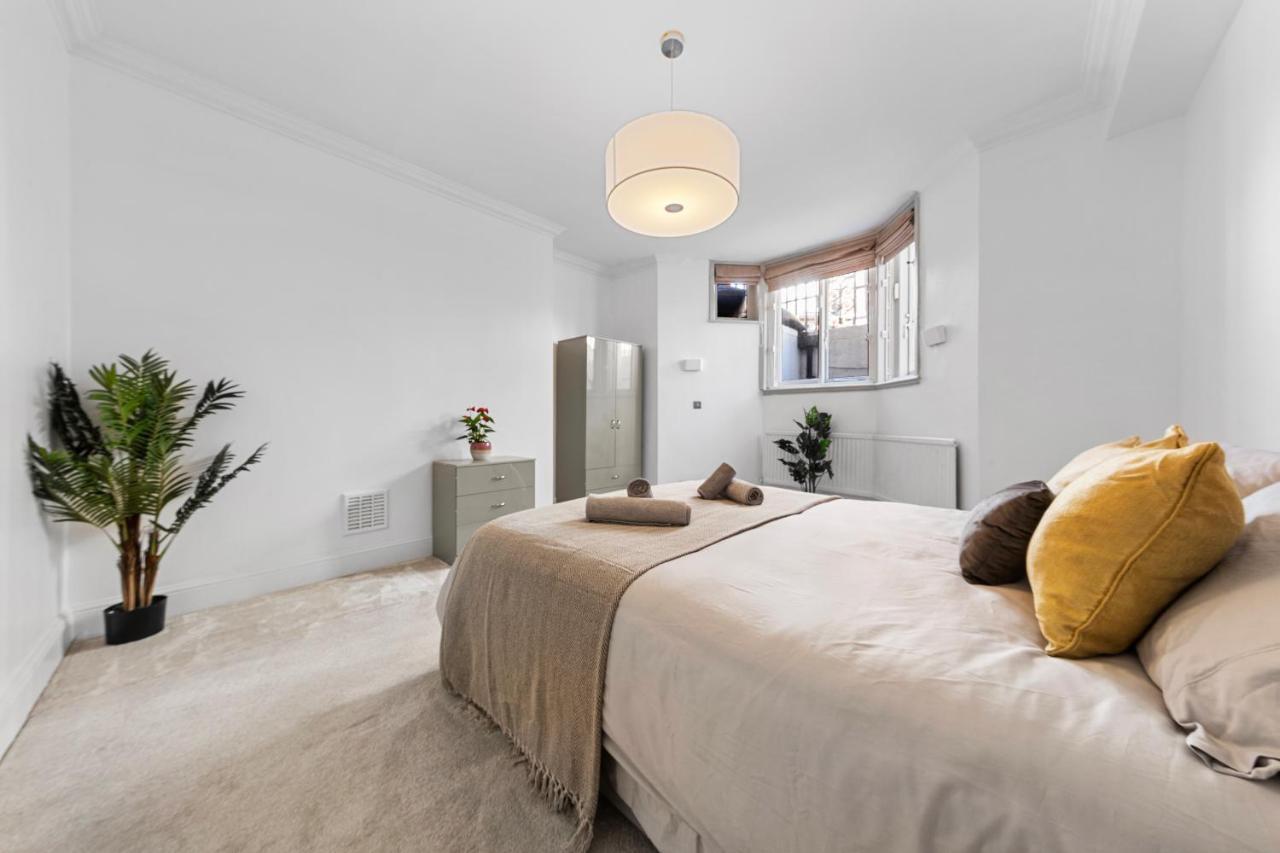 Harrods 2 Bed Lux Flat W/Patio Apartman London Kültér fotó
