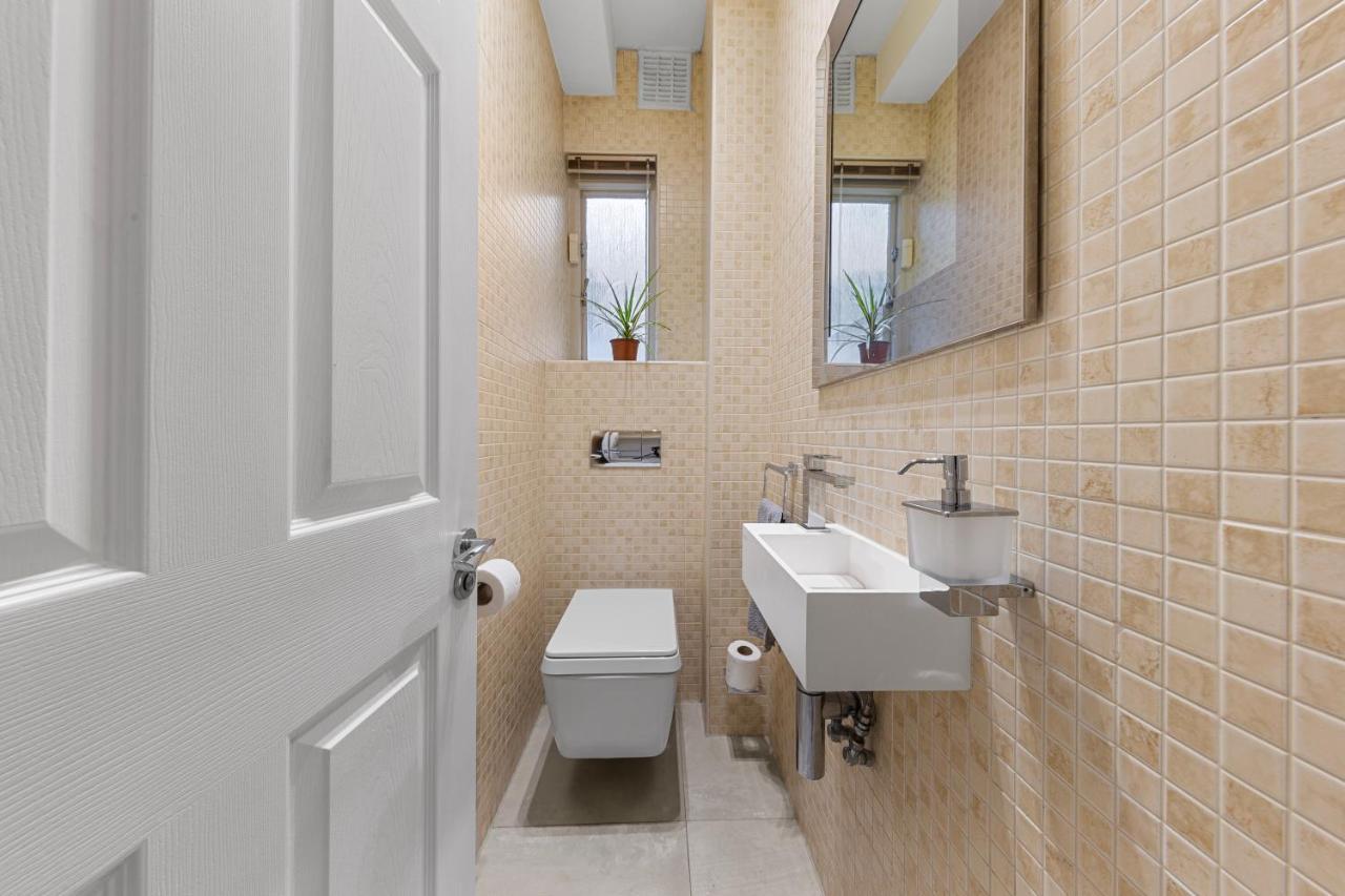 Harrods 2 Bed Lux Flat W/Patio Apartman London Kültér fotó