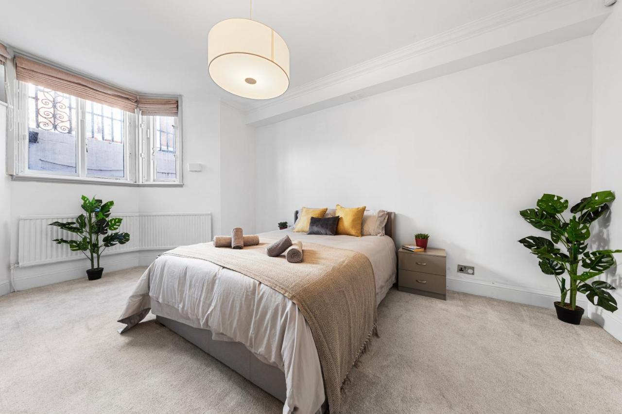 Harrods 2 Bed Lux Flat W/Patio Apartman London Kültér fotó
