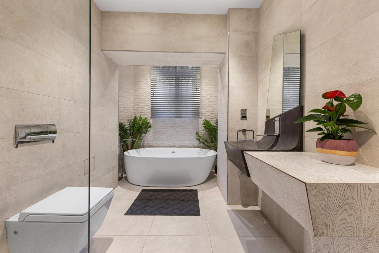 Harrods 2 Bed Lux Flat W/Patio Apartman London Kültér fotó